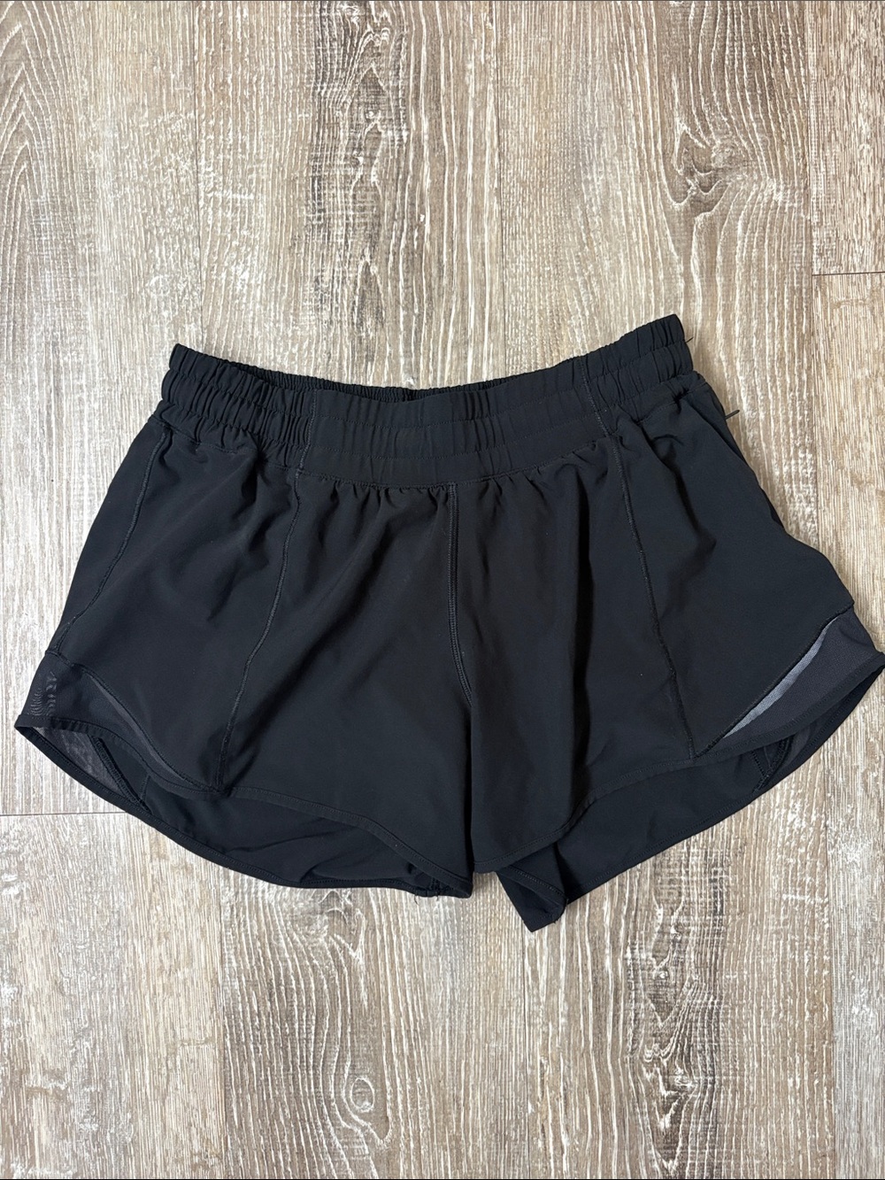 Lululemon Hotty Hot Short